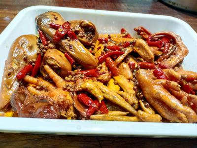 現鹵現撈技術培訓多少錢？飄味緣培訓現鹵現撈創業成本低