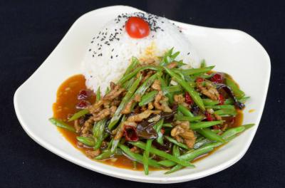 蓋澆飯技術培訓哪里學好點？飄味緣蓋澆飯技術培訓學校詳解