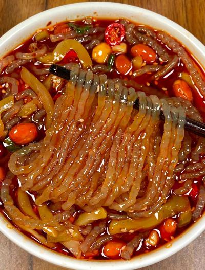 專業酸辣粉技術培訓機構哪家好？飄味緣酸辣粉技術培訓中心手把手教學